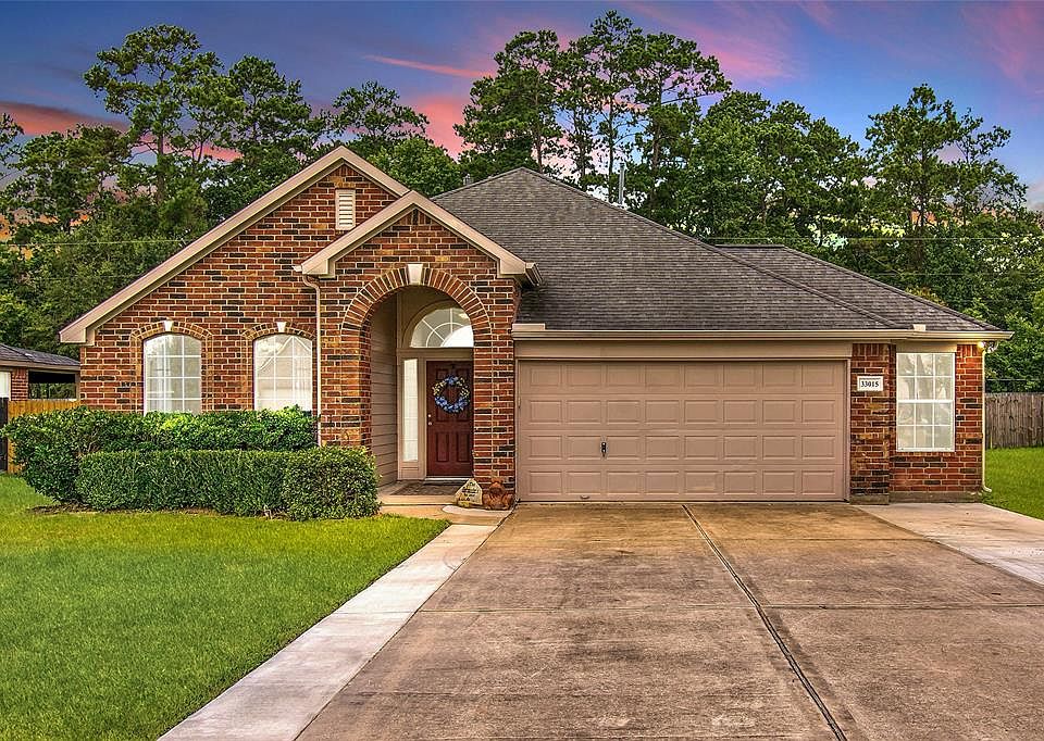 1st image of 33015 Greenfield Forest Dr
