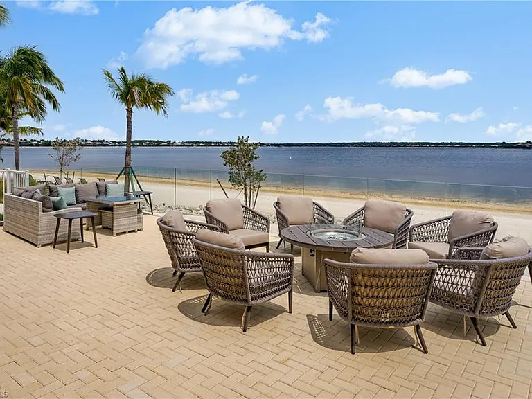 8754 Hideaway Harbor Ct — Photo 43