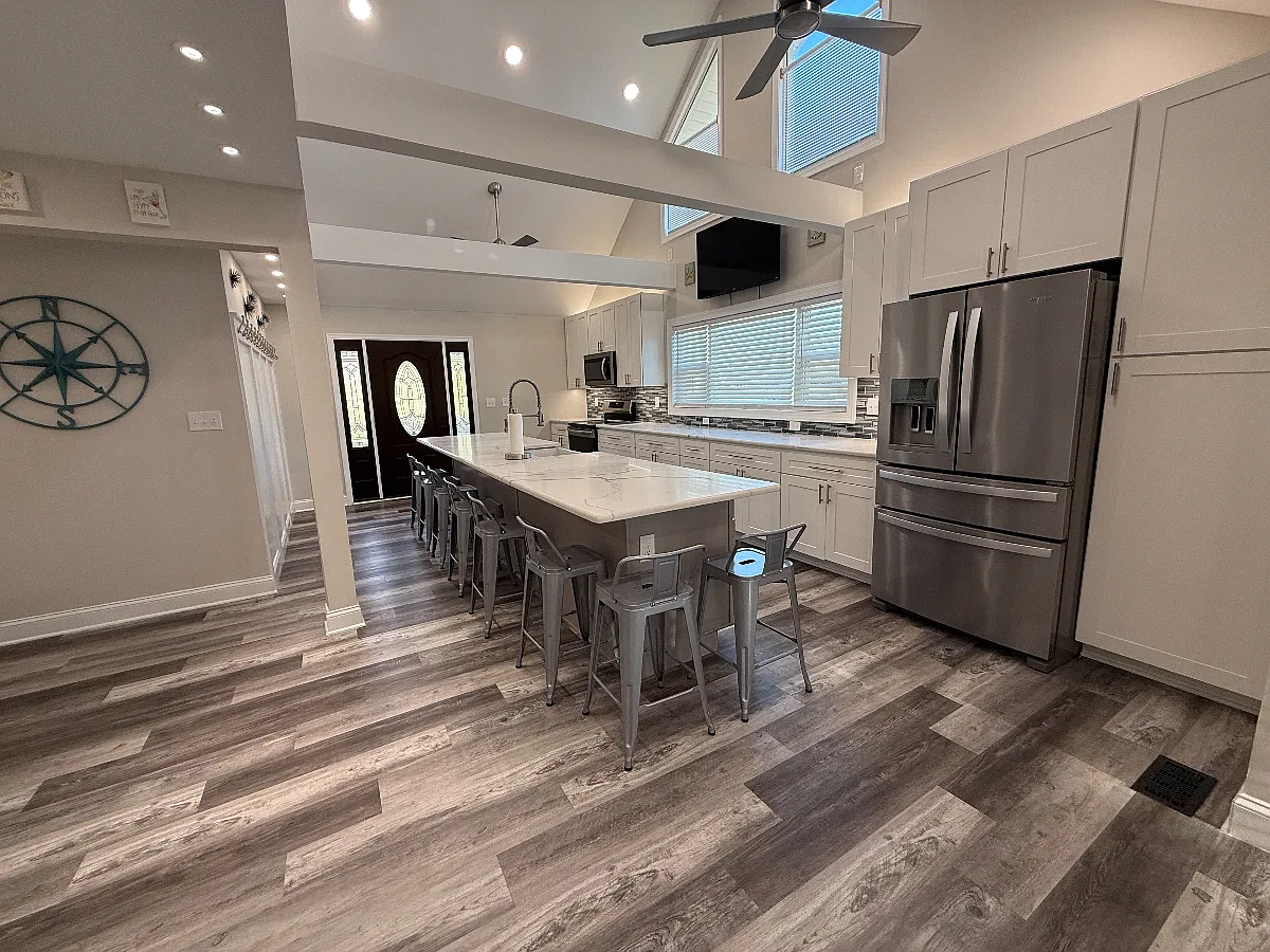 3 bed, 2.5 bath, 2100 sqft, $2,200 — Photo 4