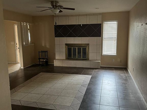 2nd image of 10437 Exter Ave