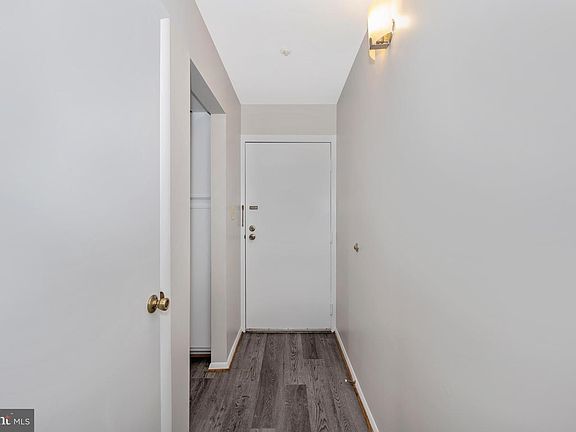 3rd image of 7902 Pearlbush Dr #3