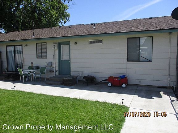 3rd image of 3620 W Albany Ave #B