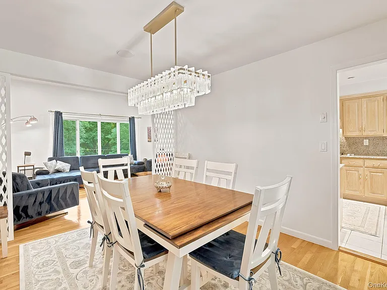 80 Hickory Hill Dr — Photo 10