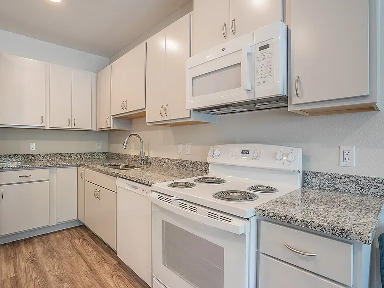 The Reef at Riviera 62+ Apartments — Photo 33