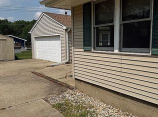 1820 E North St, Morris, IL 60450