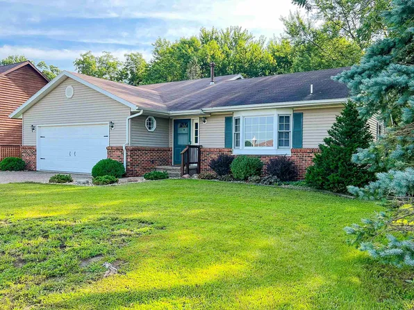 304 Auburn St, West Union, IA 52175