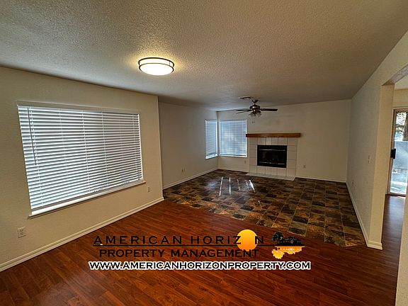 3rd image of 4830 Dover Ln Unit 301