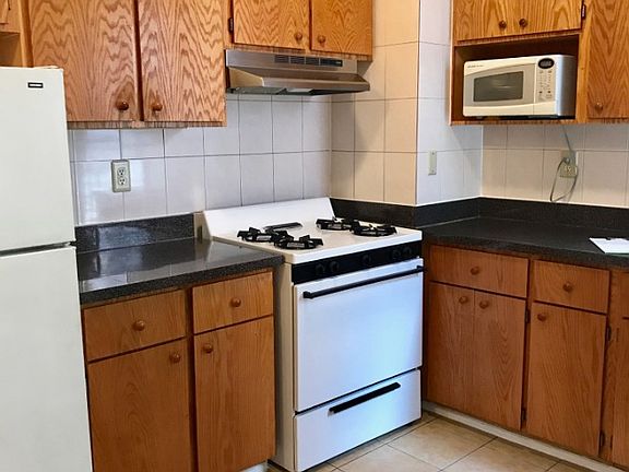 5th image of 8818 150th St APT A4