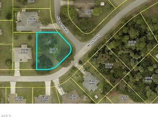 1733 NE 35th St, Cape Coral, FL 33909