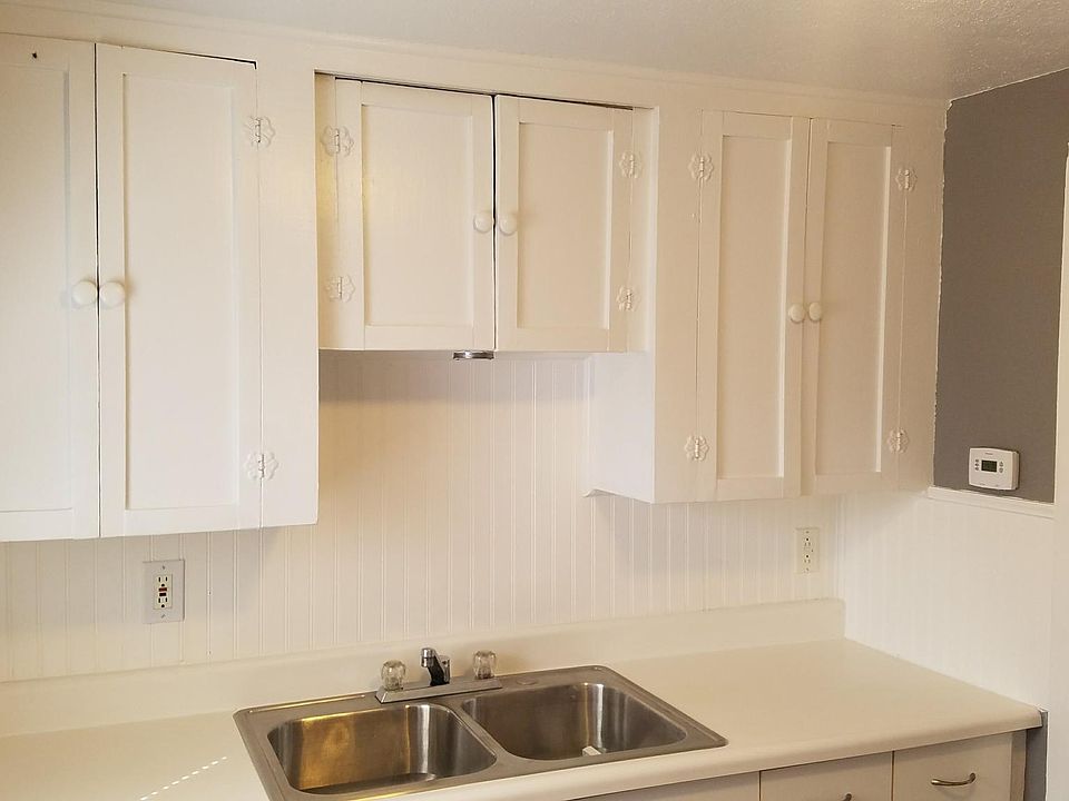 1st image of 16 1/2 E 5th St