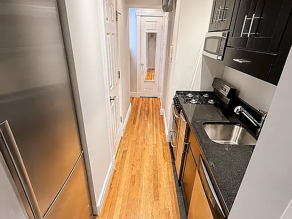 5th image of 248 Mott St APT 15
