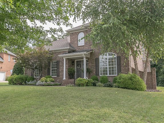 2nd image of 1324 Saint Ives Ct