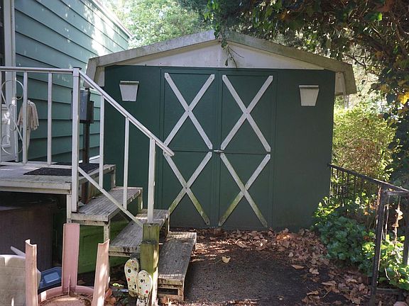 2nd image of 107 Country Ln