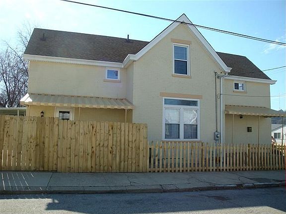 3rd image of 334 3rd Ave