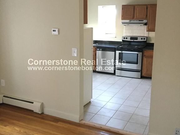2nd image of 144 Saint Botolph St APT 43