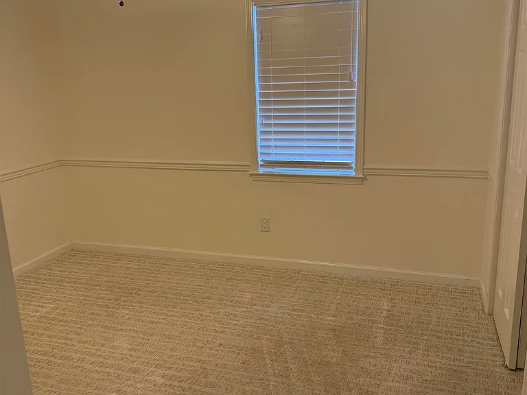 8442 Farrah Ln — Photo 15