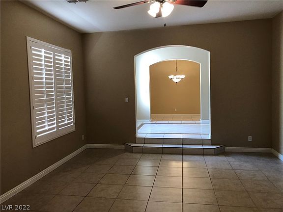 4th image of 9409 Empire Rock St
