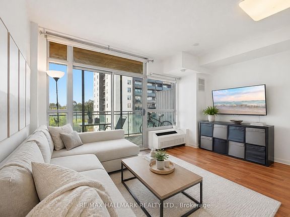2nd image of 2464 Weston Rd #505
