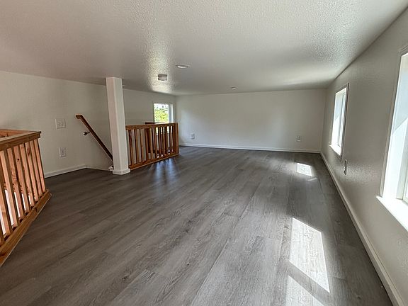 3rd image of 17004 E Lake Goodwin Rd Space 10