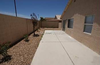 2nd image of 1812 Crystal Gem St
