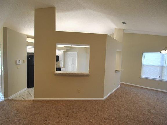 5th image of 8443 Bandera Cir E