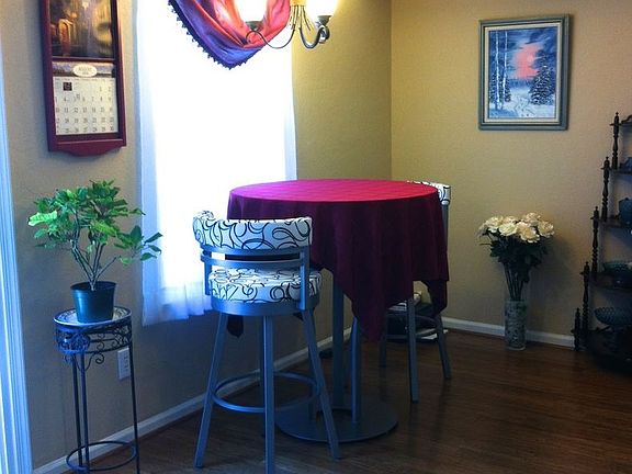 5th image of 1645 Lucia Ct