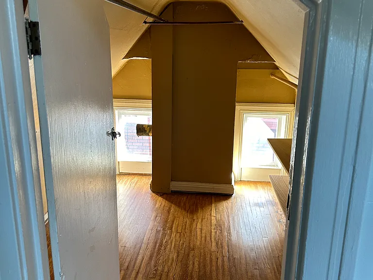 750 Elmwood Ave #3 — Photo 7
