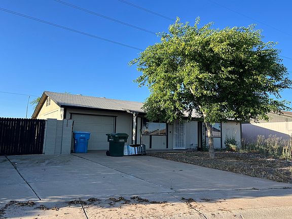 3rd image of 3228 W Villa Theresa Dr