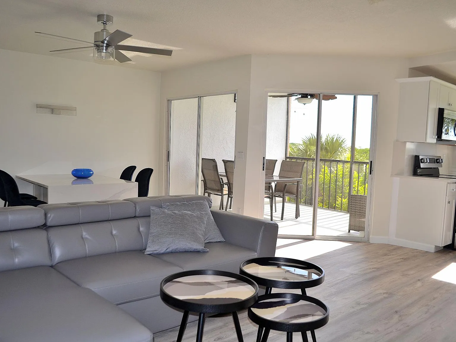 1 bed, 1000 sqft, $2,650 — Photo 2