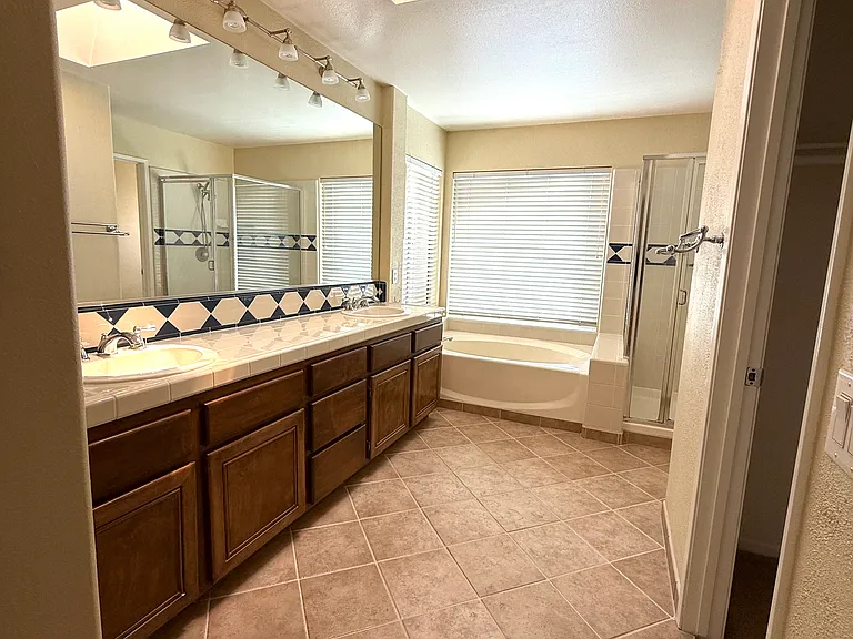 39875 N General Kearny Rd — Photo 15