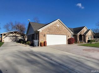 9314 Rachel Dr, Yorktown, IN 47396