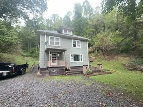 7211 Coal Heritage Rd, Bluefield, WV 24701