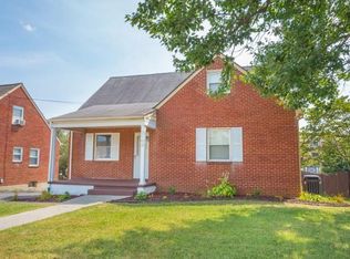 3168 Round Hill Ave NW, Roanoke, VA 24012