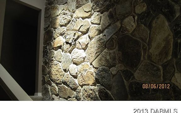 5th image of 8 Rollingwood Trl