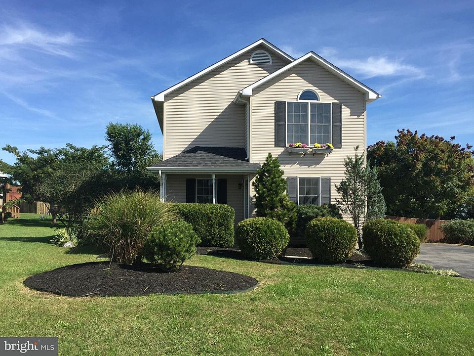 1st image of 132 Pembridge Dr