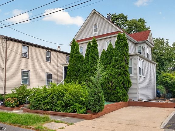 2nd image of 20 Verdon St