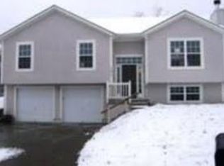 101 Lela Ln, Buckner, MO 64016