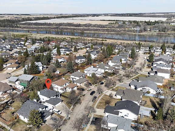 3rd image of 22 Westpark Rd