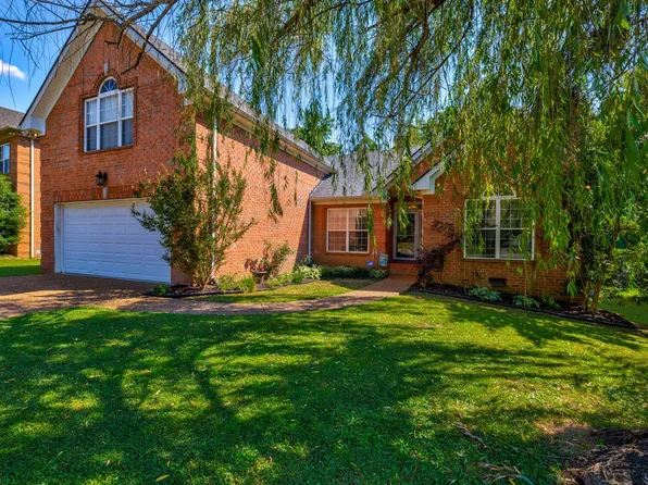 124 Walton Trce S, Hendersonville, TN 37075