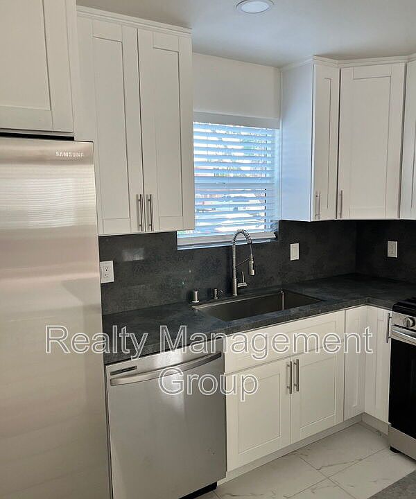3897 Z St, San Diego, CA 92113 | Zillow