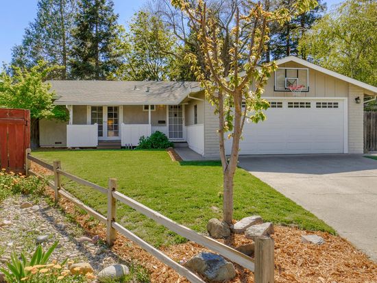 2844 Layton Dr, Davis, CA 95618