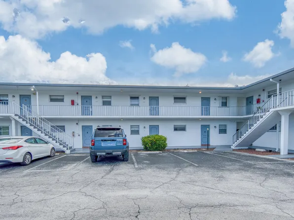 420 W Palm Street #24, Lantana, FL 33462