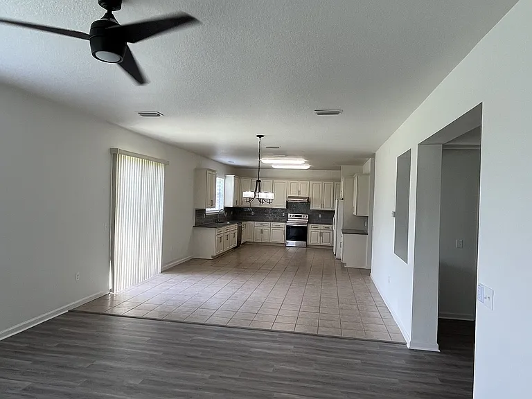 101 Hagge Dr — Photo 21