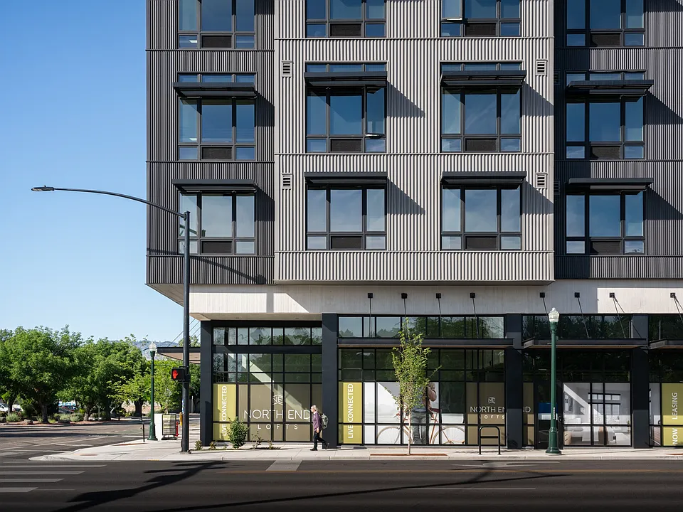 Building Photo 5