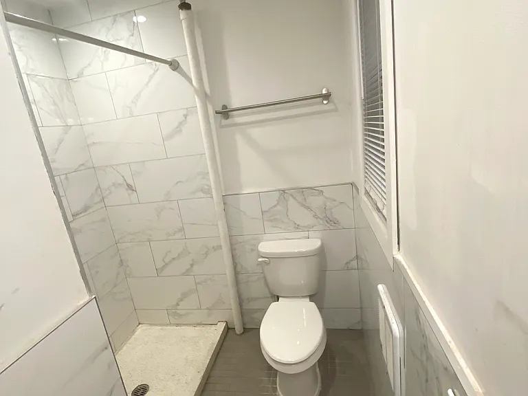 25-26 Hoyt Ave S #2 — Photo 7