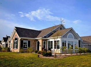 2445 Allison Cir, Valparaiso, IN 46383