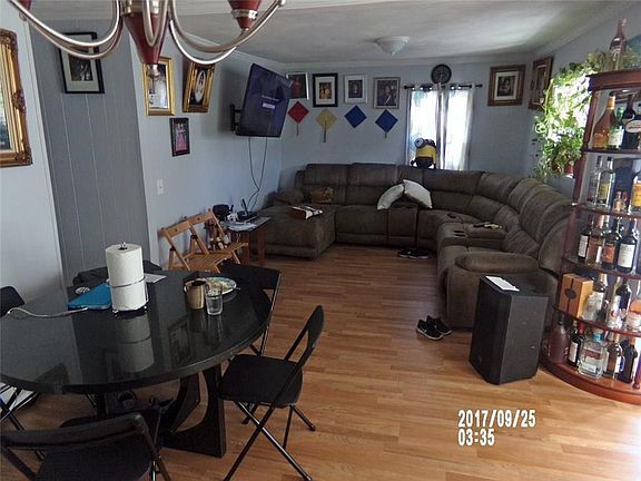 4th image of 50 Hauxhurst St