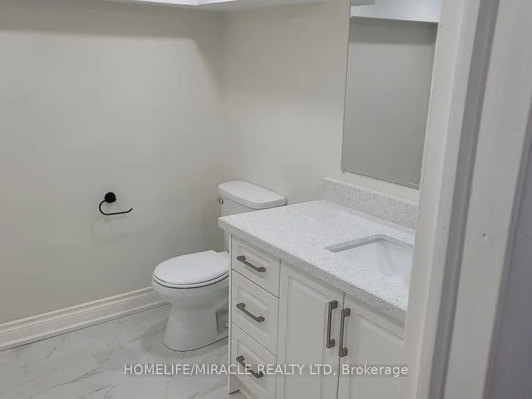 7 Albert Christie St — Photo 10
