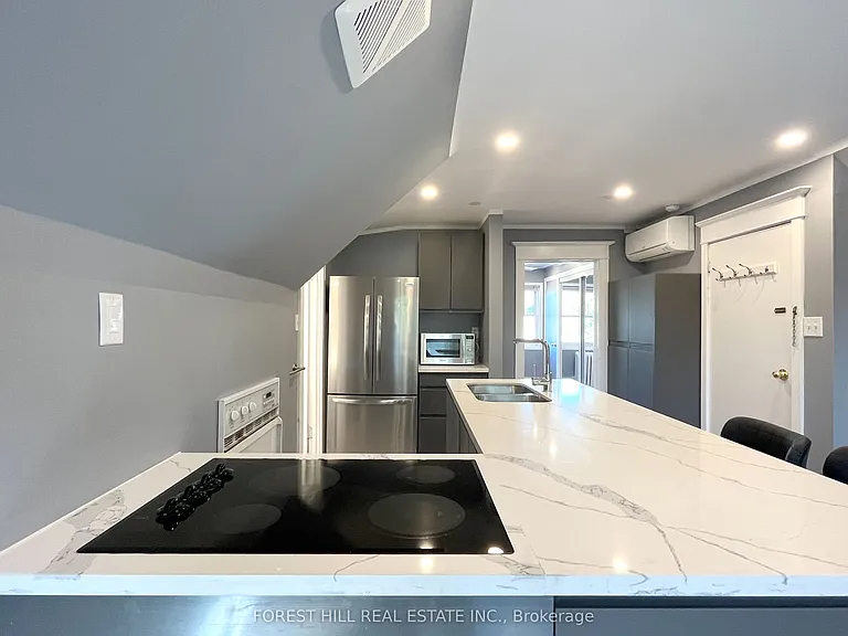 303 Lonsdale Rd #3 — Photo 7