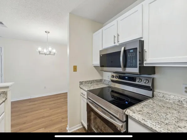 2011 North Hwy #1600Q, Mount Pleasant, SC 29466